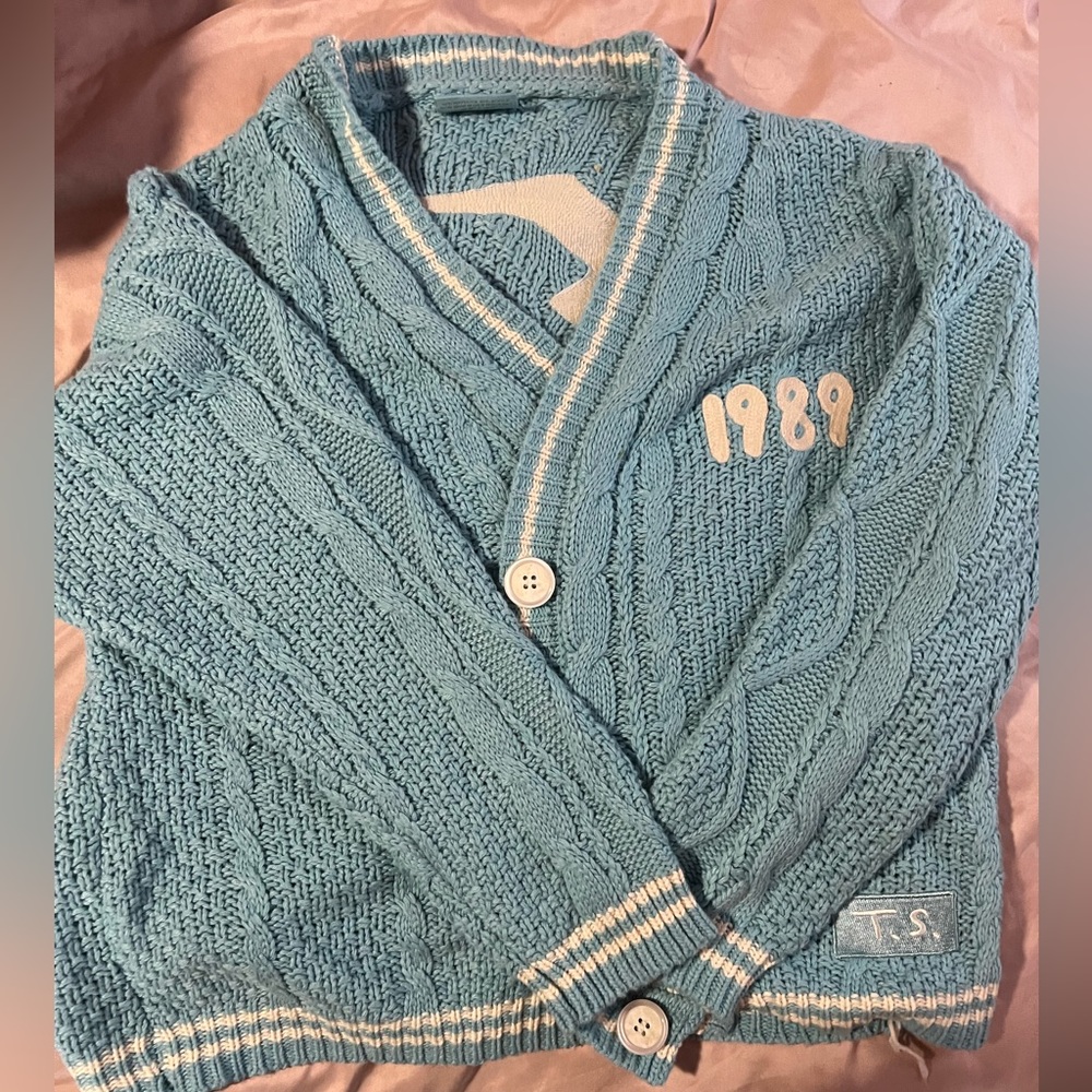 Brand new Taylor Swift 1989 cardigan size medium/large